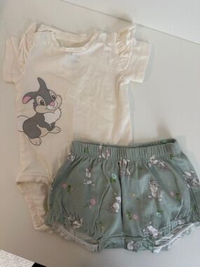 H&M Bambi Thumper NB Baby Outfit with Bunny Floral Print Top & Shorts